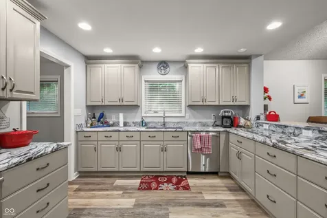 335 W Lakeview Drive Nineveh IN 46164