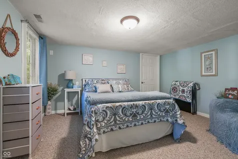 335 W Lakeview Drive Nineveh IN 46164