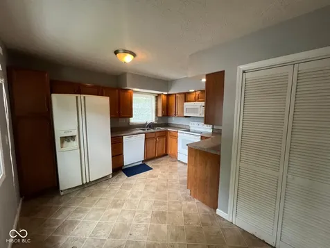 3945 Aurora Street Indianapolis IN 46227