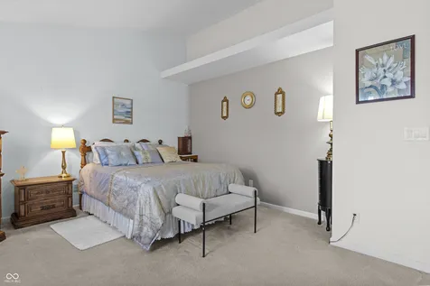11851 Fawn Crest Indianapolis IN 46235