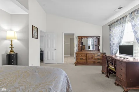 11851 Fawn Crest Indianapolis IN 46235