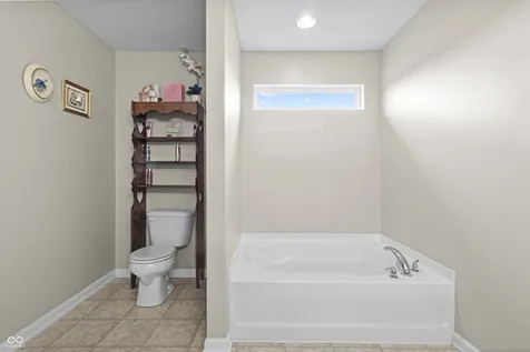 11851 Fawn Crest Indianapolis IN 46235