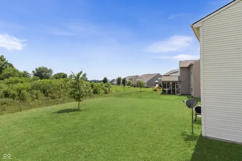 11851 Fawn Crest Indianapolis IN 46235