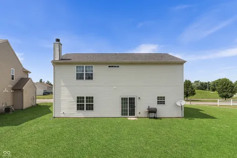 11851 Fawn Crest Indianapolis IN 46235