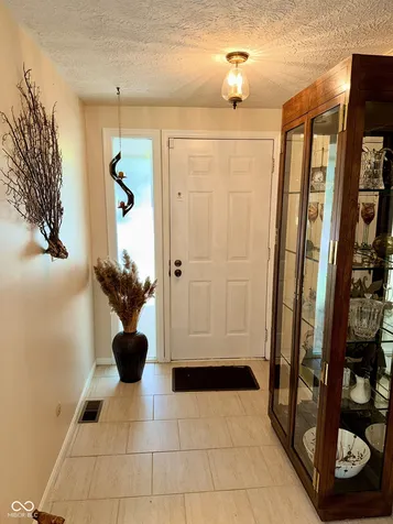 6610 Latona Drive Indianapolis IN 46278