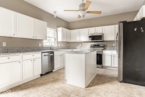 12705 Geist Cove Drive Indianapolis IN 46236