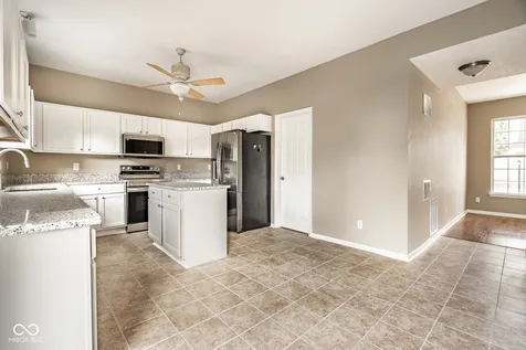 12705 Geist Cove Drive Indianapolis IN 46236