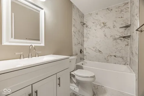12705 Geist Cove Drive Indianapolis IN 46236