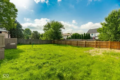 12705 Geist Cove Drive Indianapolis IN 46236