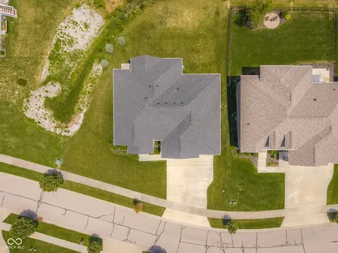 87 Westbrook Court Columbus IN 47201