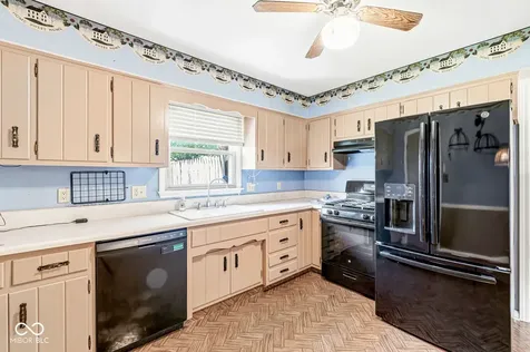 7087 W 500 N Mccordsville IN 46055