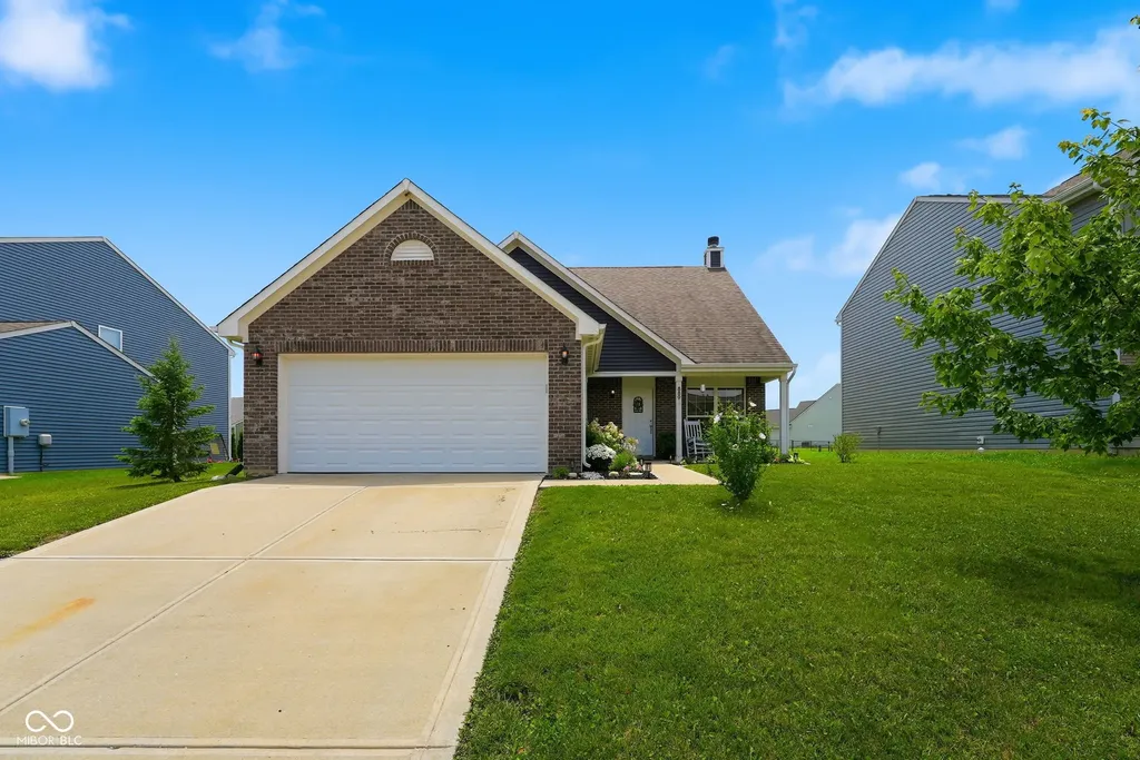 889 Cherry Tree Lane Greenwood IN 46143