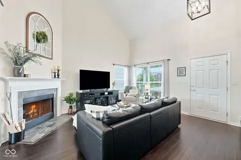 889 Cherry Tree Lane Greenwood IN 46143