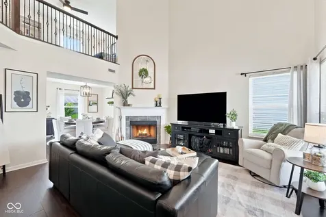 889 Cherry Tree Lane Greenwood IN 46143