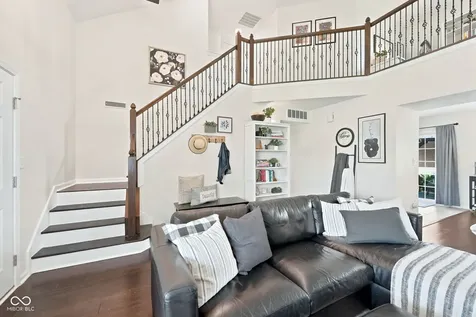 889 Cherry Tree Lane Greenwood IN 46143