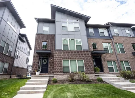 13338 Saxony Boulevard W Fishers IN 46037