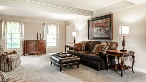 1045 Maxwell Lane Zionsville IN 46077