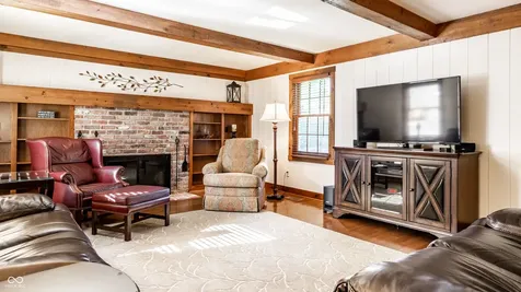 1045 Maxwell Lane Zionsville IN 46077