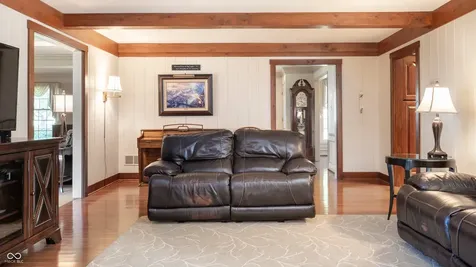 1045 Maxwell Lane Zionsville IN 46077
