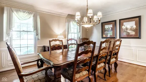 1045 Maxwell Lane Zionsville IN 46077