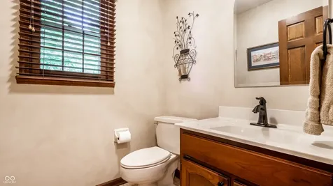 1045 Maxwell Lane Zionsville IN 46077