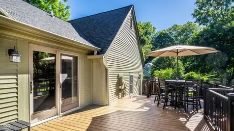 1045 Maxwell Lane Zionsville IN 46077