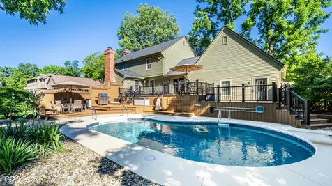 1045 Maxwell Lane Zionsville IN 46077