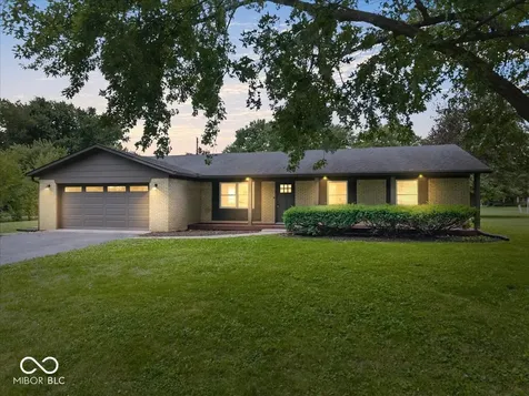 66 Plainview Avon IN 46123
