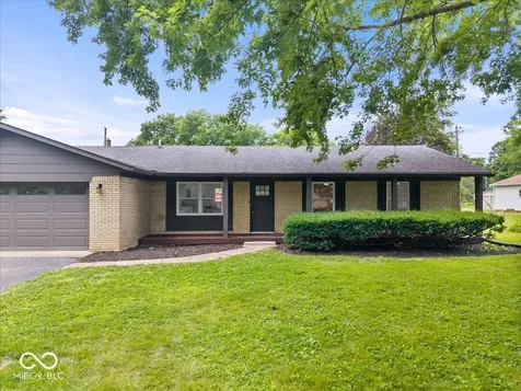 66 Plainview Avon IN 46123