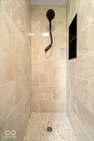 66 Plainview Avon IN 46123