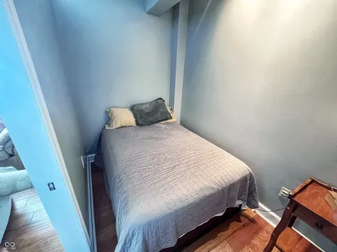 230 E 9th Street Indianapolis IN 46204