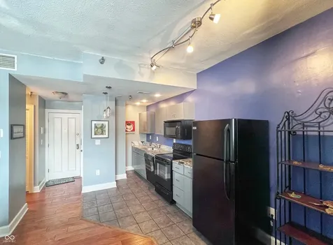 230 E 9th Street Indianapolis IN 46204