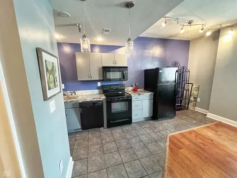 230 E 9th Street Indianapolis IN 46204