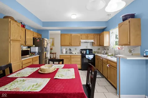 3087 Rolling Knoll Lane Columbus IN 47201