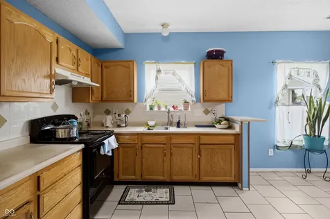 3087 Rolling Knoll Lane Columbus IN 47201
