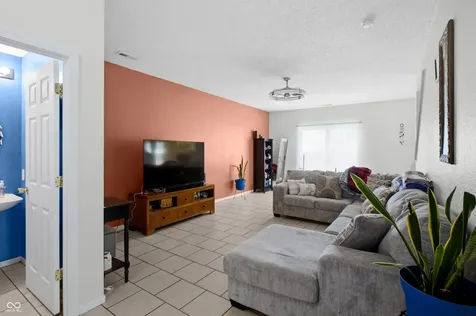 3087 Rolling Knoll Lane Columbus IN 47201