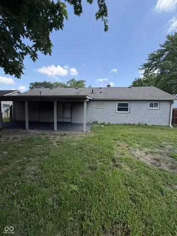 18 Sayre Drive Greenwood IN 46143