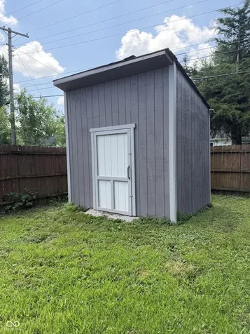 18 Sayre Drive Greenwood IN 46143