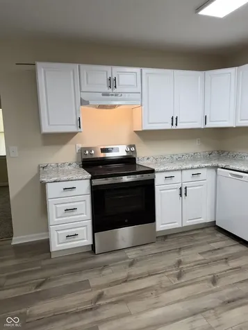 18 Sayre Drive Greenwood IN 46143
