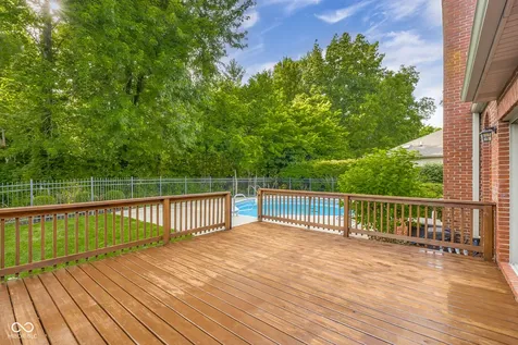 6126 Basswood Drive Columbus IN 47201