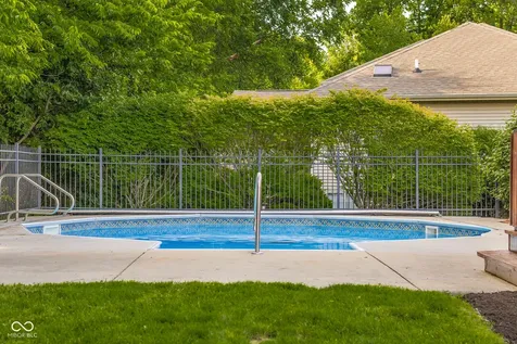 6126 Basswood Drive Columbus IN 47201