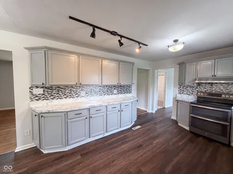 902 W Highland Drive Shelbyville IN 46176