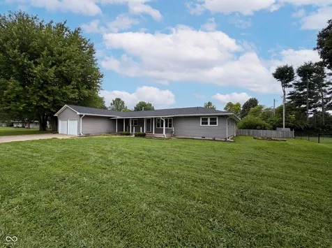 902 W Highland Drive Shelbyville IN 46176