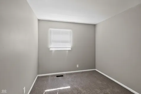 8707 Elmonte Drive Indianapolis IN 46226