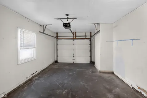 8707 Elmonte Drive Indianapolis IN 46226