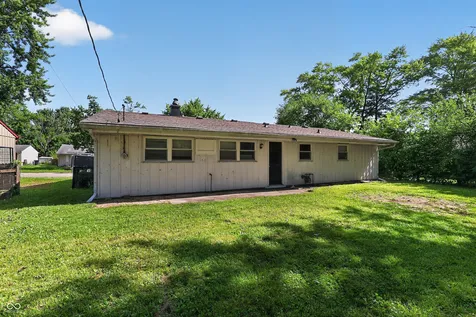 8707 Elmonte Drive Indianapolis IN 46226
