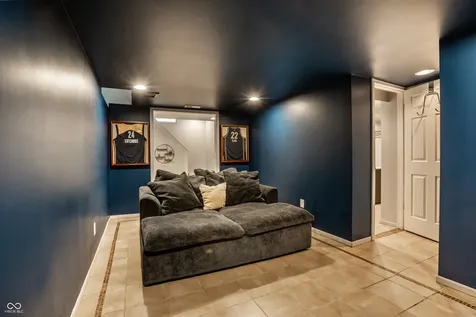8820 Westfield Boulevard Indianapolis IN 46240