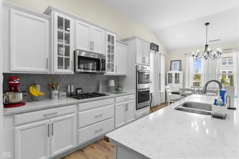2084 Mobley Drive Westfield IN 46074