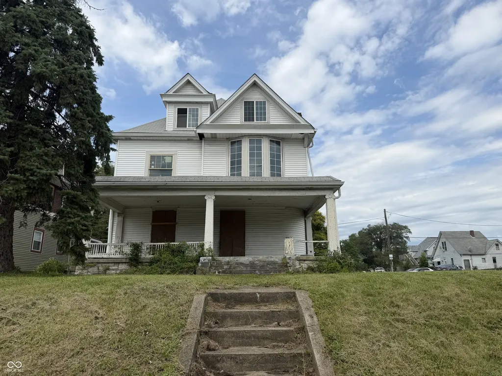 2854 N Illinois Street Indianapolis IN 46208