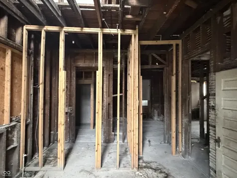 2854 N Illinois Street Indianapolis IN 46208
